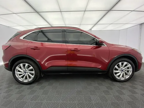 Ford Escape Titanium Hev