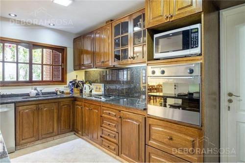 Imagen 17 de 24 de Hermoso Chalet De 6 Amb. En Belgrano