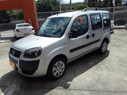 Imagem 4 de 9 de Fiat Doblò 1.8 Mpi Essence 7l 16v Flex 4p Manual