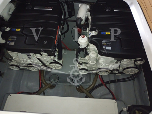 Imagem 20 de 21 de Lancha Phantom 303c/ 170 Diesel / N 300 290