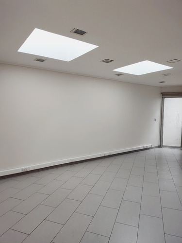 Amplio Moderno Local Comercial En Arriendo Con Opc De Compra