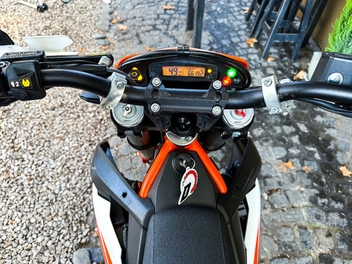 Ktm 690 Enduro R *olivos*