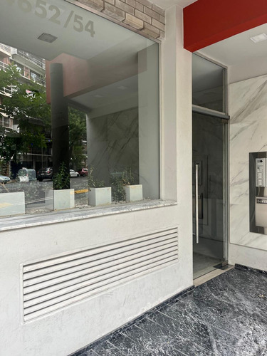 Depto Venta 2 Amb Almagro Con Balcón Y Cochera