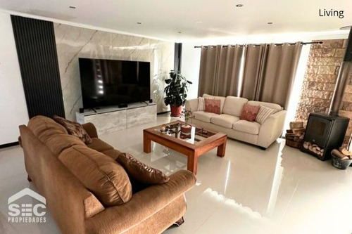Vendo Parcela Con Gran Casa Y Piscina En Los Andes