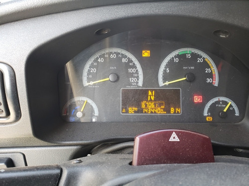 Imagem 1 de 11 de Mercedez Benz Acello 815