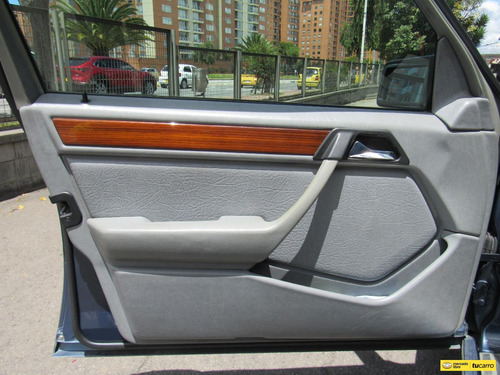 Imagen 9 de 25 de Mercedes Benz 220 E 2.2 W124
