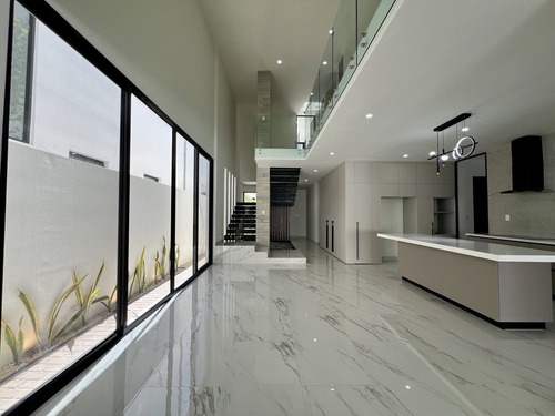 Casa En Venta En Privada Tamara