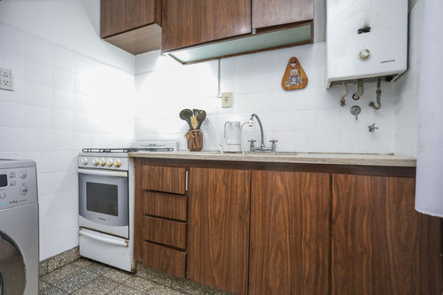 Depto 2 Amb C/balcón En Urquiza 1ro X Escalera