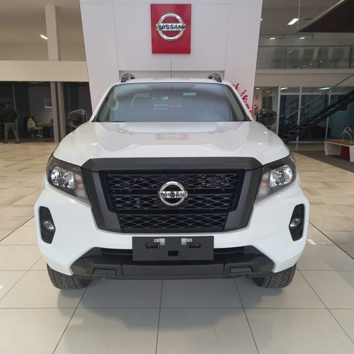 Imagen 2 de 24 de Nissan Frontier 2.3bt X-gear 4x4 At 2022