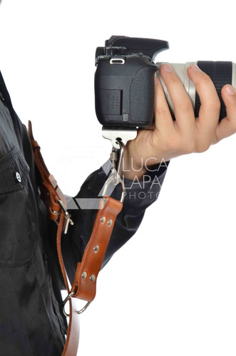 Imagem 4 de 6 de Alça Lateral Em Couro Photopro Câmera Dslr Engate Rapid