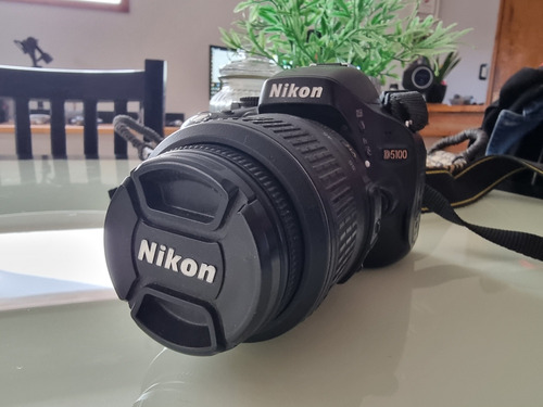 Nikon D5100 + Lente Kit 