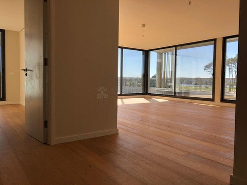 Alquiler Apartamento Penthouse 3 Dormitorios Carrasco Ref 666