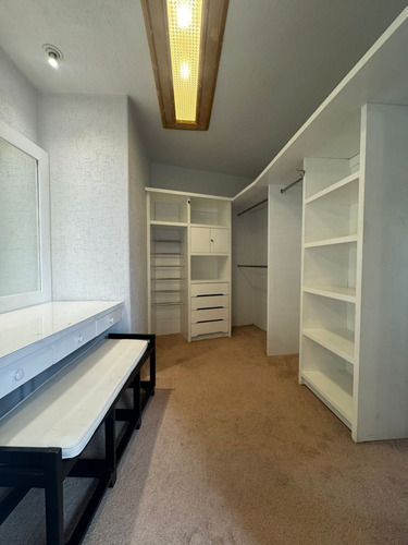 Casa En Venta, Prado Largo, 3 Recámaras.
