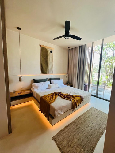 Studio Con Terraza En Venta En Comunidad Aflora, Aldea Zama Tulum.
