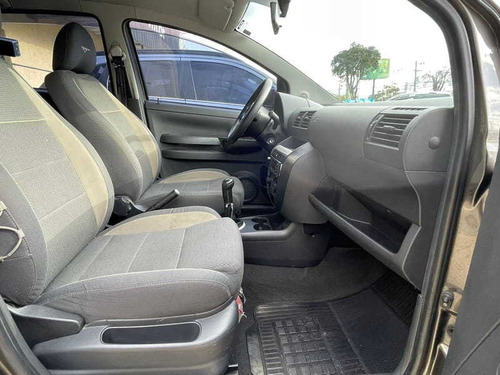 Imagem 12 de 15 de Volkswagen Crossfox 2009