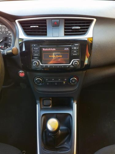 Imagen 11 de 15 de Nissan Sentra 2017 1.8 Advance Mt