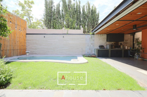 Hermosa Casa En Venta La Reina Alta