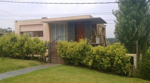 Casa En Alquiler Por Temporada De 3 Dormitorios En Las Grutas
