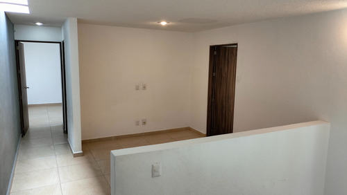 Casa En Renta En Zibata Queretaro