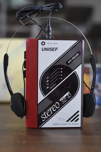 Walkman Unisef Sz-10 (Usado)