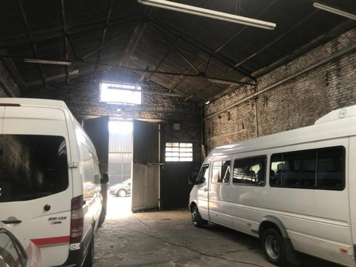 Galpon En Venta En Sarandi Este