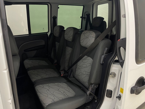 Imagem 13 de 13 de Fiat Doblo Essence 1.8 Flex 16v 5p 2017/2018