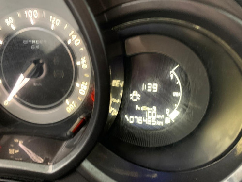 Imagem 6 de 14 de Citroen C3 Exclusive 2013