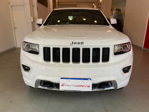 Imagen 21 de 25 de Jeep Grand Cherokee Limited Llantas 20 2015 44.000km