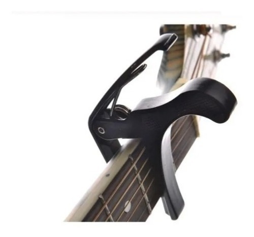 Imagem 2 de 4 de Capotraste Profissional Violão Guitarra Ukulele