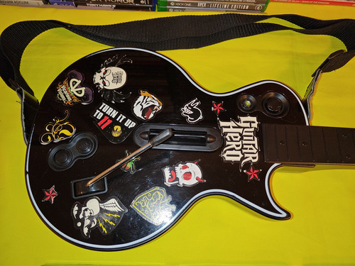 Guitarra Para Xbox 360 Y 1 Juego De Guitarhero A Escoger (Usado)