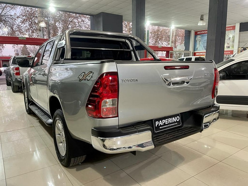 Imagen 12 de 20 de Toyota Hilux 2020 2.8 Cd Sr 177cv 4x4