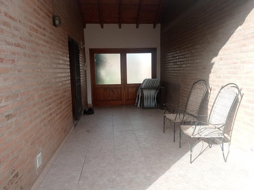 Casa En Venta Cerro De Las Rosas Housing ,3 Dormitorios, Principal En Planta Baja , Apto Hipotecario