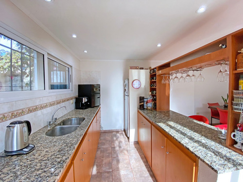 Casa En Venta Tolosa, 4 Dormitorios Y Pileta