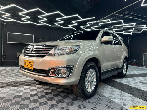 Toyota Fortuner 2.7