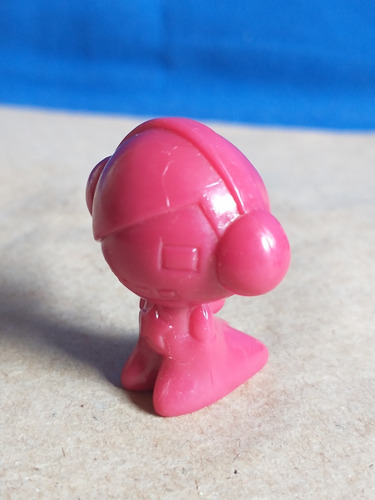 Pop#32 Gogos Crazy Bones Panini Sin Pintar Urban Toys (Usado)