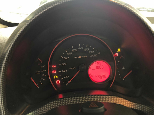 Fiat Uno 1.4 Sporting Flex 5p 2012