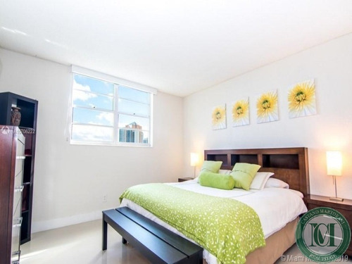 Imagem 6 de 11 de Apartamento - Ap00408 - 68135320