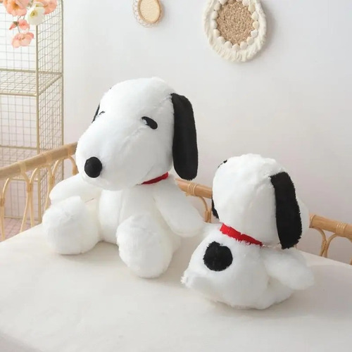 Peluche Mediano 40cm El Perro Snoopy Pachon Mejor Amigo Color Blanco