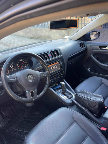 Volkswagen Vento 2.5 Luxury Tiptronic 170cv 2011