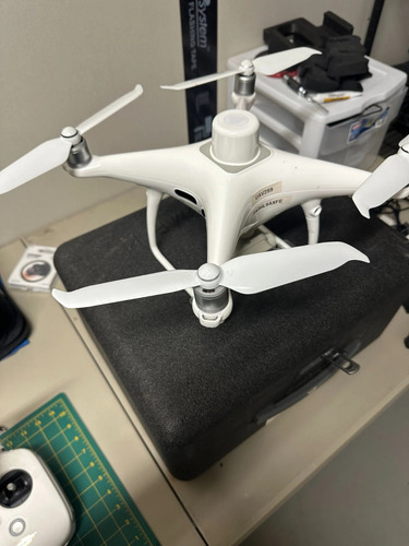 Dji Phanton 4 Multispectral Rtk Agrícola 4baterias Pouco Uso Branco (Usado)