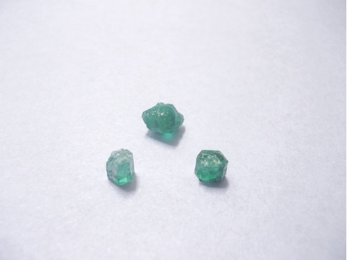 Piedras Preciosas, Esmeralda, Lote 3 Piezas De 0,75ct