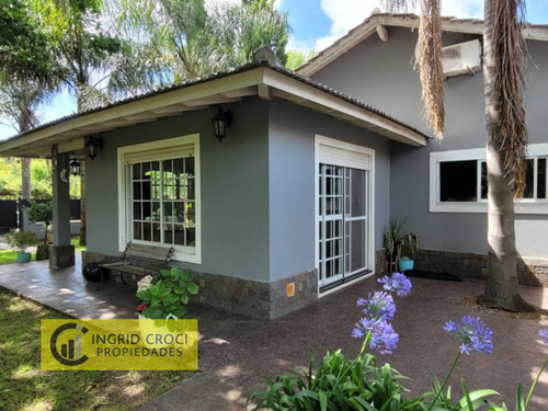 Venta Hermosa Casa Con Dos Lotes Pileta Gas Natural San Bernardo