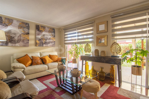 Casa En Venta De 3 Dorm. Santa María Del Peñón, Puente Alto
