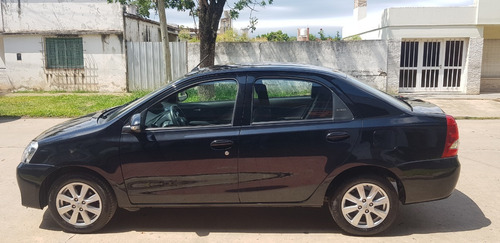Toyota Etios Xls 1.5 6 M/t - 2016 Financiado