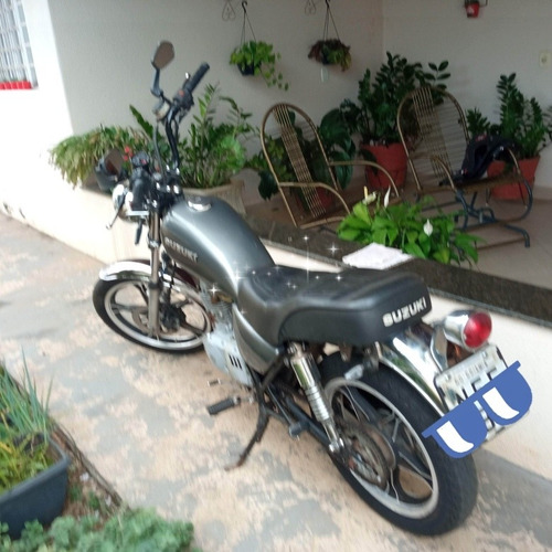 Imagem 1 de 3 de Suzuki Intruder