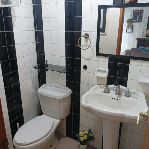 Casa En Venta En Colonia Bulevares 1a. Sección, Aguascalientes, Aguascalientes