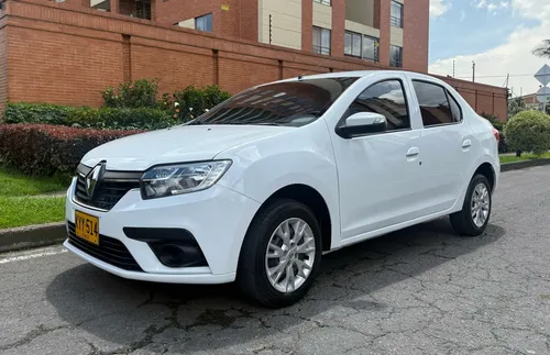 Renault Logan Life + Plus MT