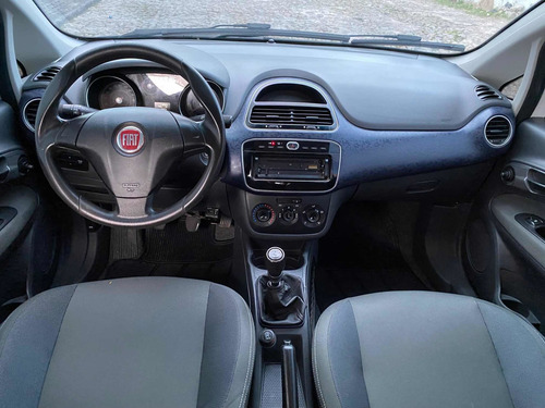 Imagem 11 de 13 de Fiat Punto 2016 1.4 Attractive Flex 5p