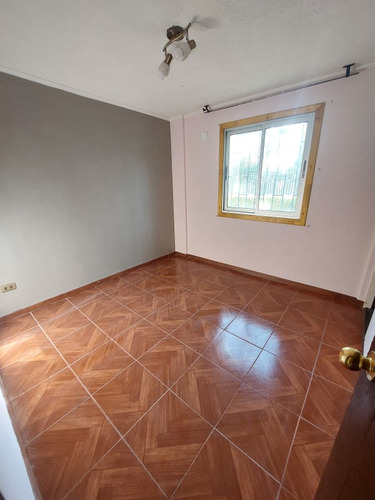 Arriendo Dpto. 2 D- 1 B ; Primer Piso En Condominio Cerrado