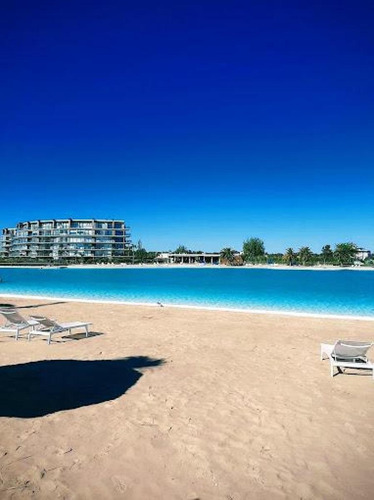Casa En Venta - 3 Dormitorios 3 Baños - 800mts2 - Canning